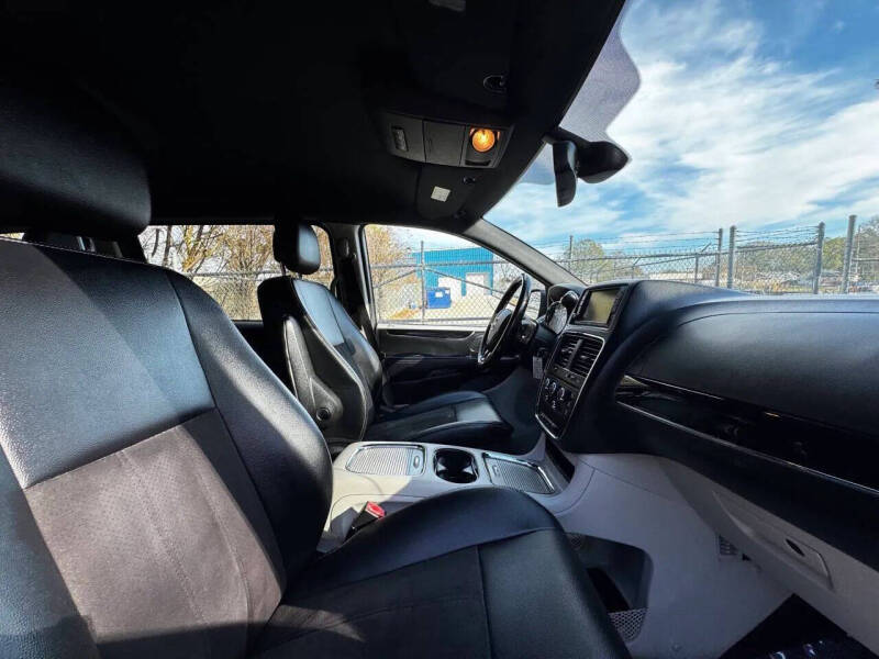 2020 Dodge Grand Caravan SXT