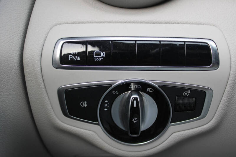 2016 Mercedes-Benz C-Class