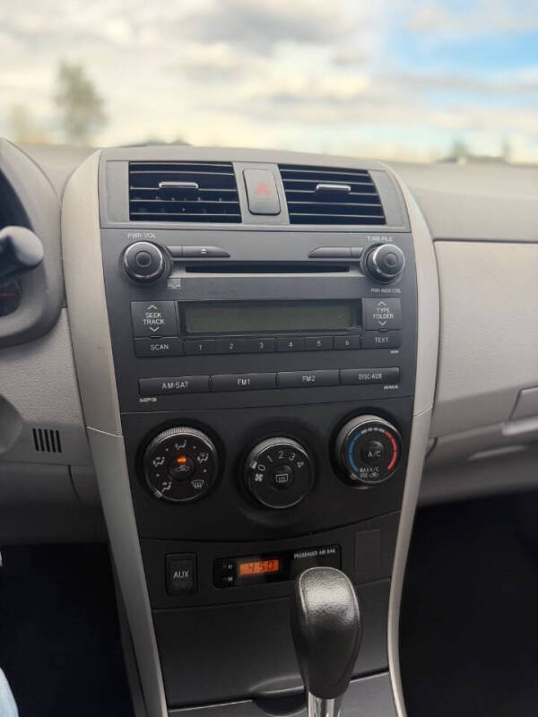 2010 Toyota Corolla LE