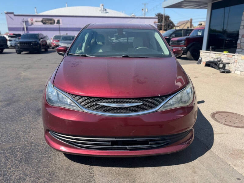 2017 Chrysler Pacifica Touring