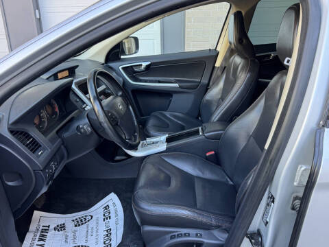 2010 Volvo XC60 3.2