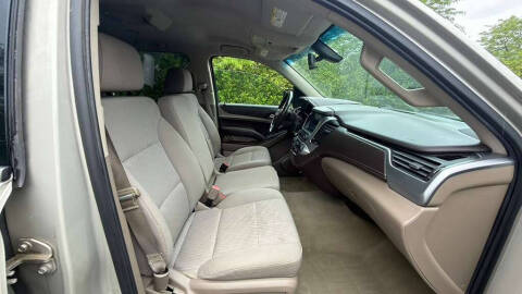 2016 Chevrolet Suburban LS