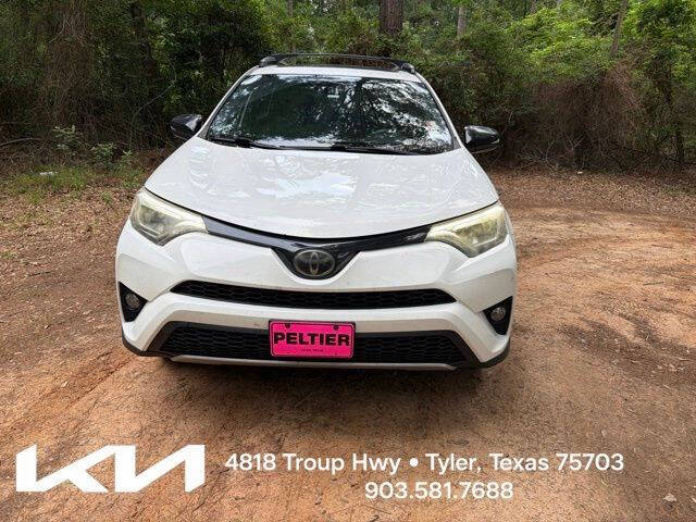2017 Toyota RAV4 SE