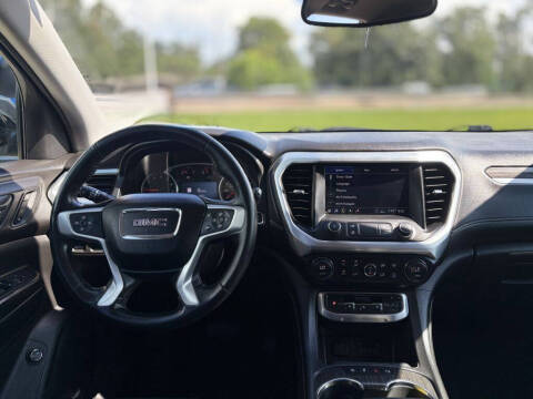 2020 GMC Acadia SLT