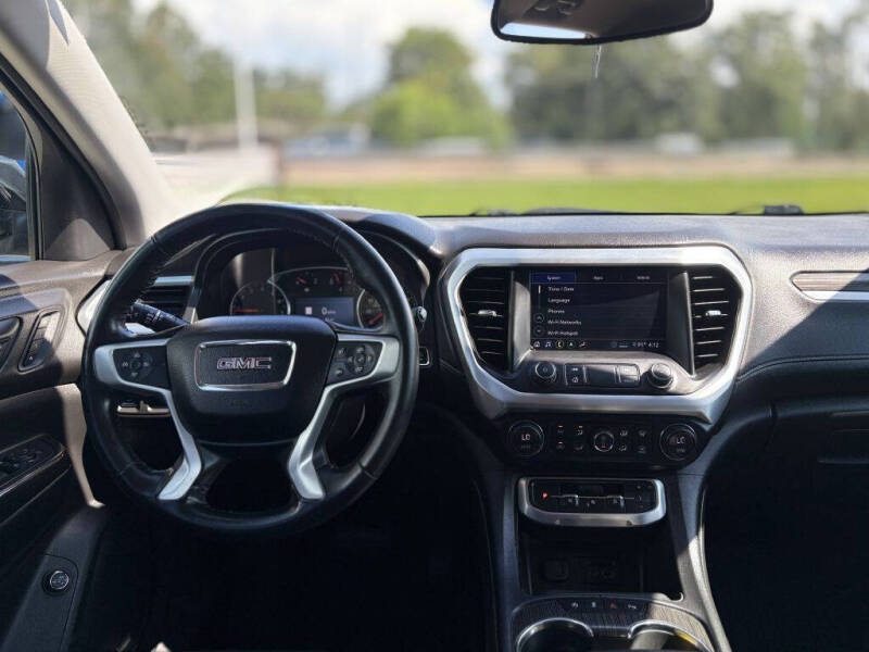 2020 GMC Acadia SLT