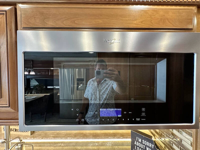 2017 Entegra Anthem 44b 1.5 Bath, 450hp Dies