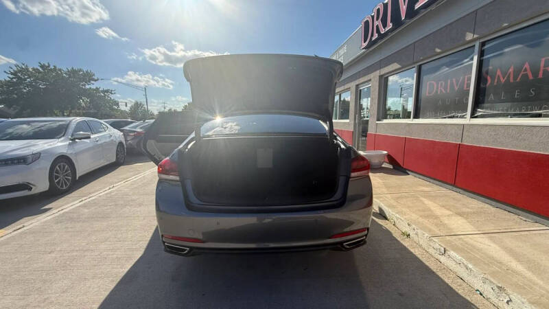 2016 Hyundai Genesis