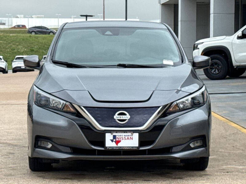 2022 Nissan LEAF SV