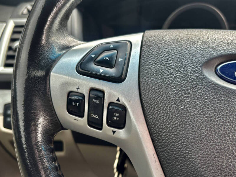 2011 Ford Explorer XLT