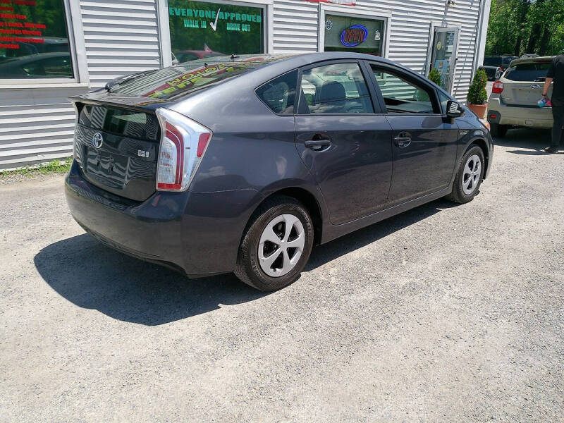 2015 Toyota Prius Two