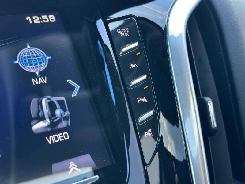 2020 Cadillac Escalade ESV Premium Luxury