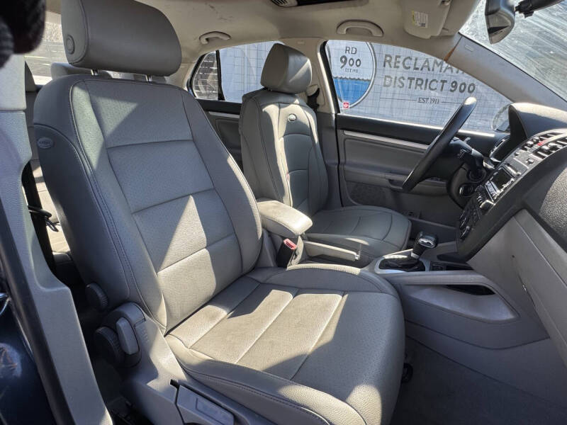 2005 Volkswagen Jetta 2.5 PZEV