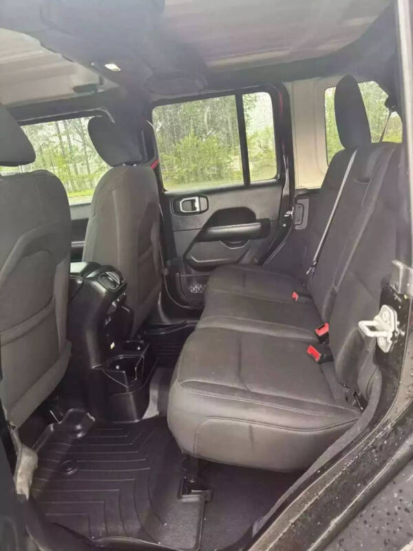 Image 2 of 2018 Jeep Wrangler Unlimited