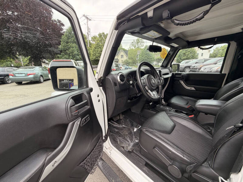 2013 Jeep Wrangler Freedom Edition