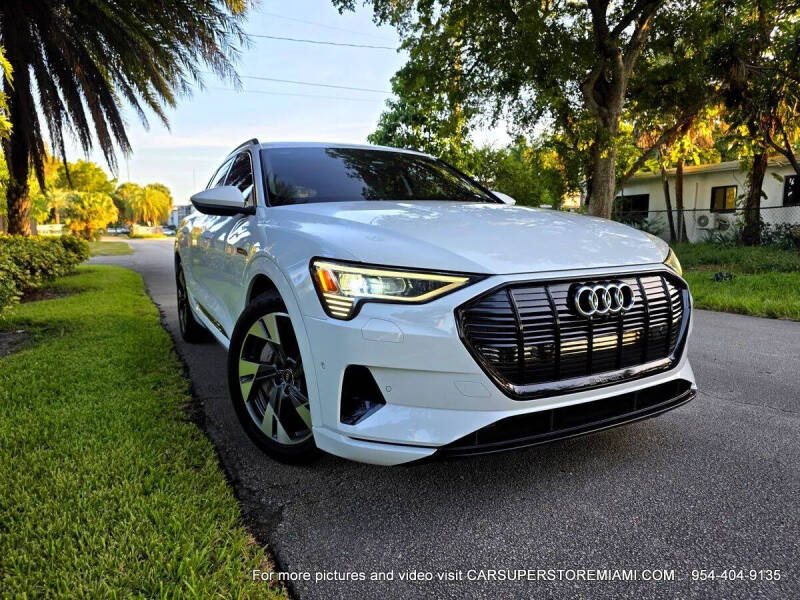 2021 Audi e-tron quattro Premium