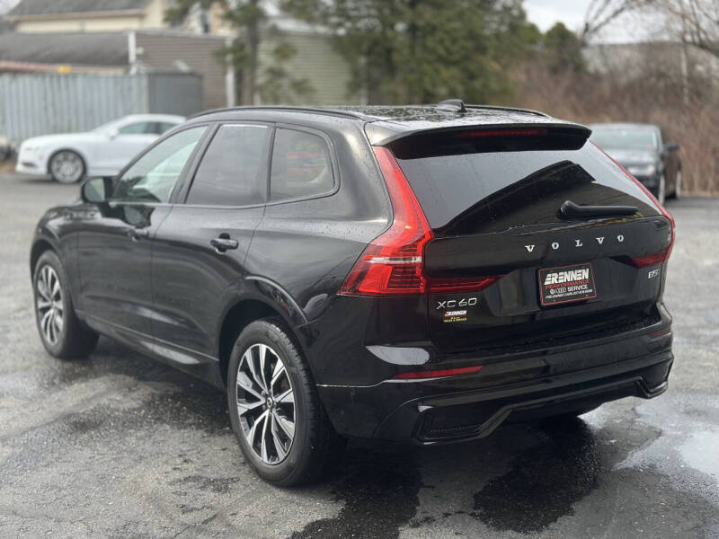 2023 Volvo XC60 B5 Plus Dark Theme