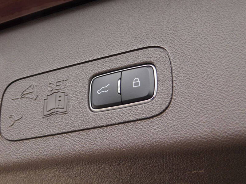 2022 Lincoln Aviator Standard