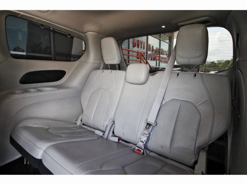 2021 Chrysler Pacifica Touring L