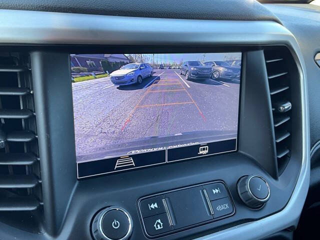 2023 GMC Acadia SLE