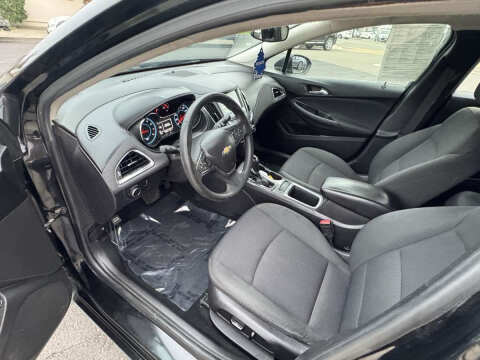 2017 Chevrolet Cruze LT Auto