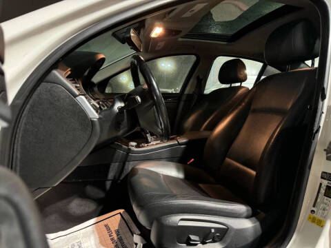 2015 BMW 5 Series 528i