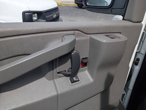 2017 Chevrolet Express 2500