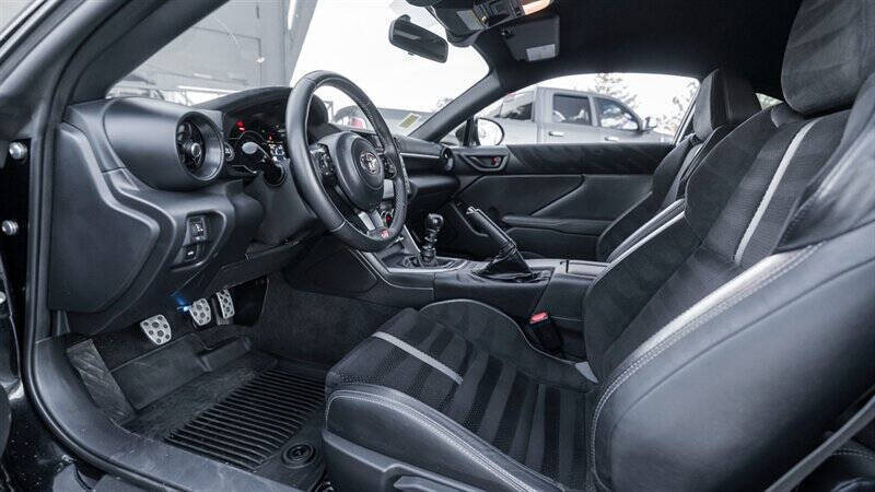 2024 Toyota GR86 Premium