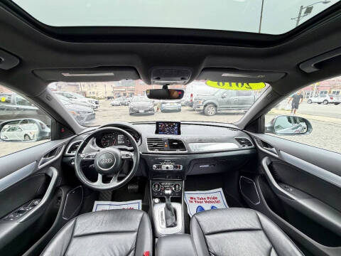 2016 Audi Q3 2.0T quattro Prestige