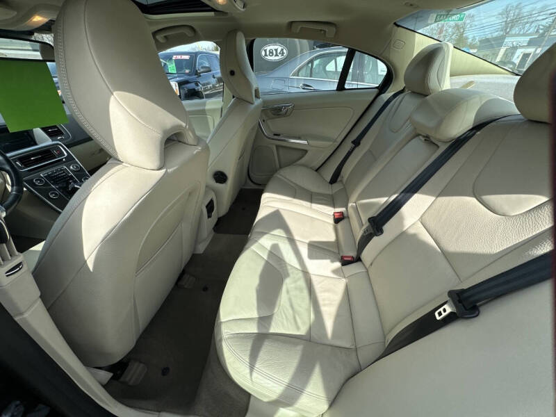 2014 Volvo S60 T5 Platinum