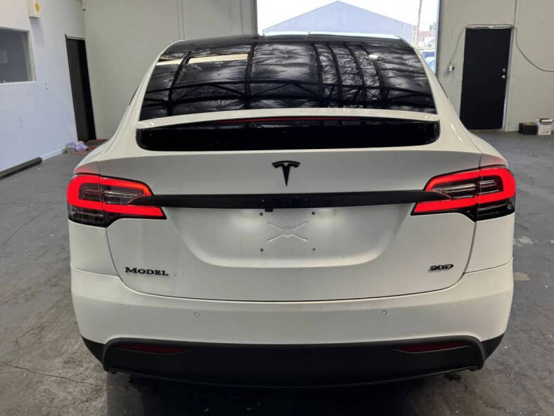 2016 Tesla Model X 90D