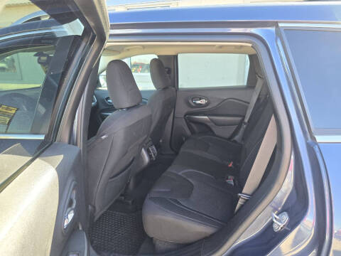 2019 Jeep Cherokee Latitude