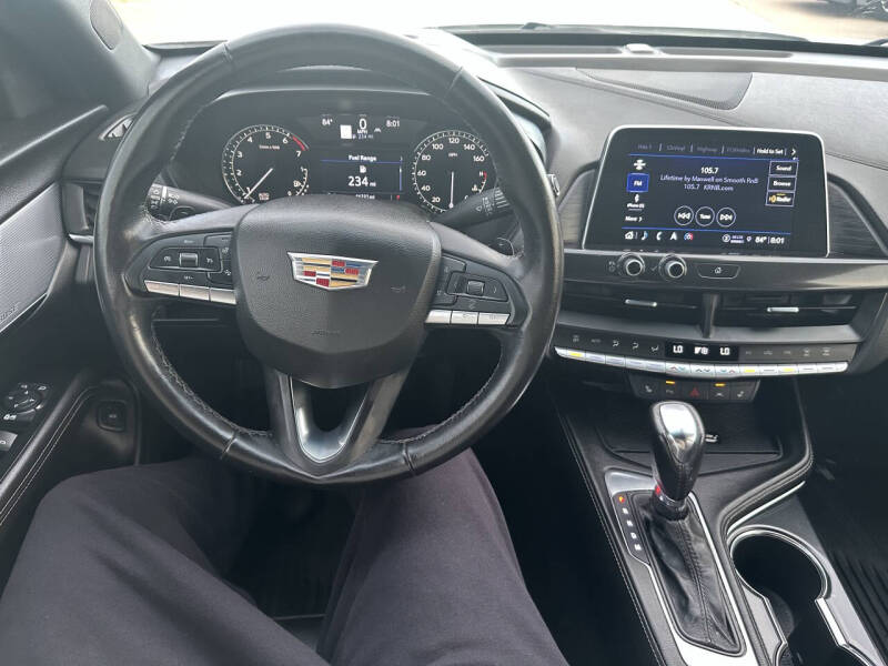 2024 Cadillac CT4 Luxury