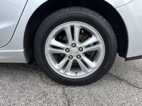 2017 Chevrolet Cruze LT Auto