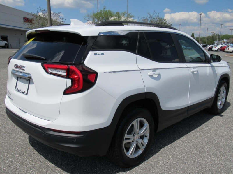 2024 GMC Terrain SLE