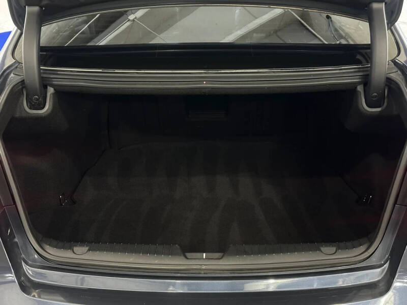 2014 Kia Cadenza Premium
