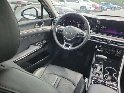 2023 Kia K5 EX