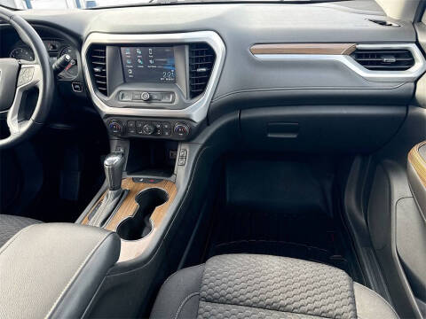 2018 GMC Acadia SLE-2