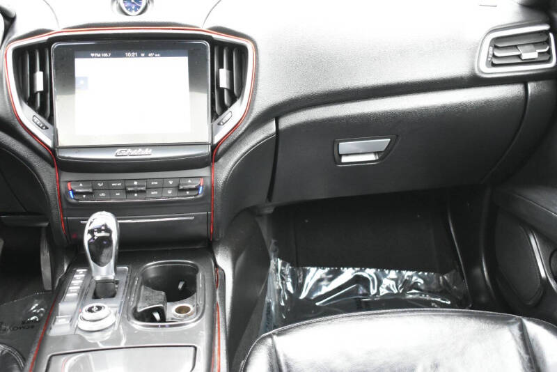 2017 Maserati Ghibli
