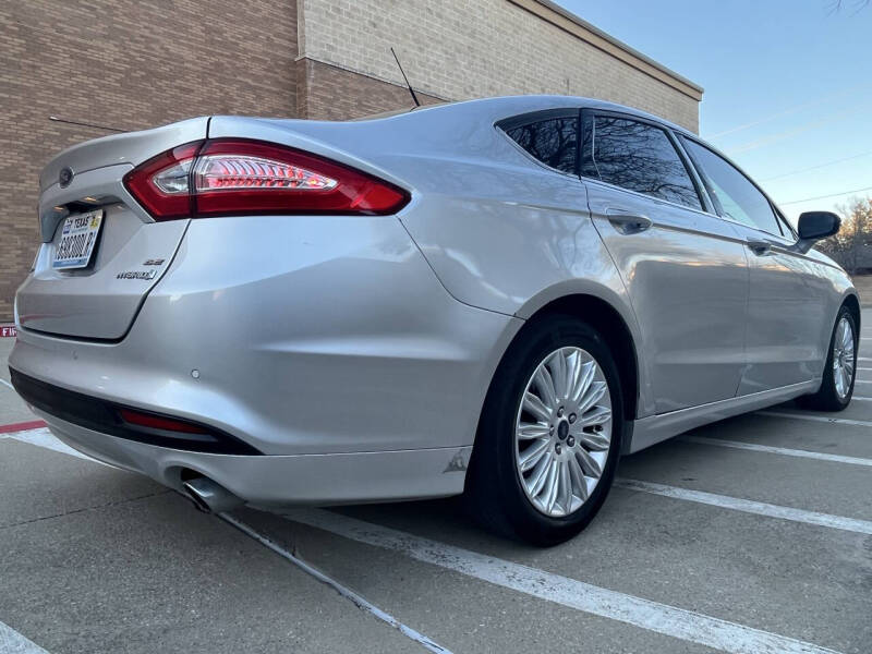 2016 Ford Fusion Hybrid SE