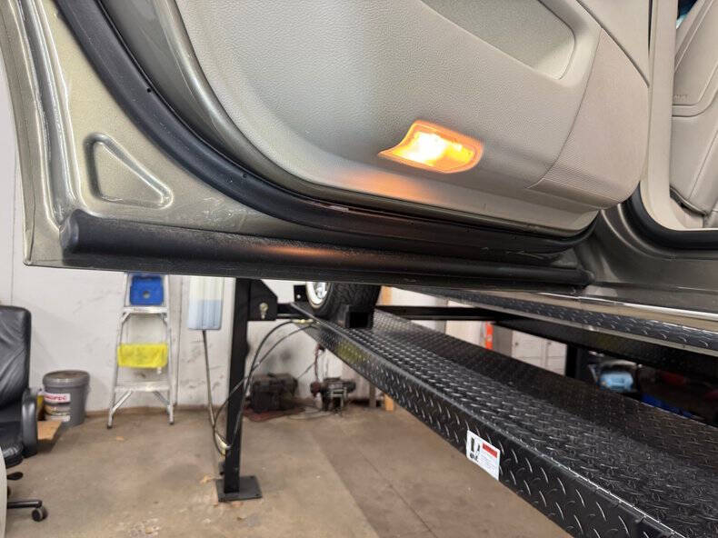 2010 Cadillac DTS Luxury Collection