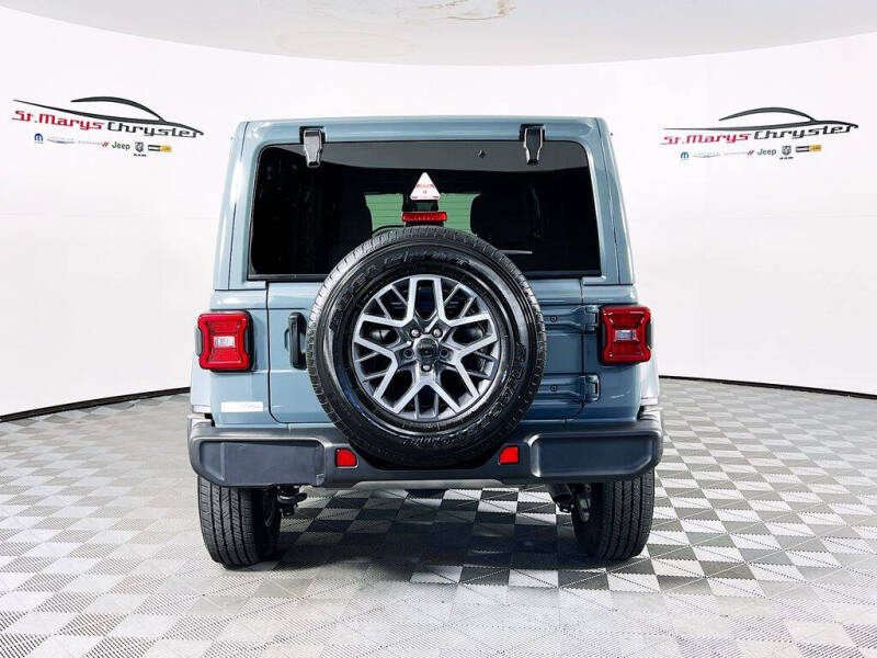 2024 Jeep Wrangler Sahara