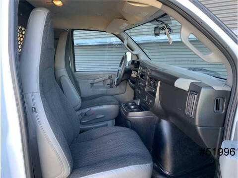 2023 GMC Savana 2500