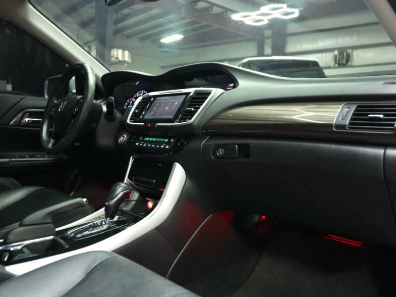 2017 Honda Accord Touring