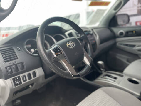 2006 Toyota Sequoia SR5