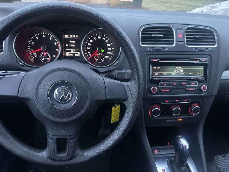 2012 Volkswagen Golf 2.5L PZEV