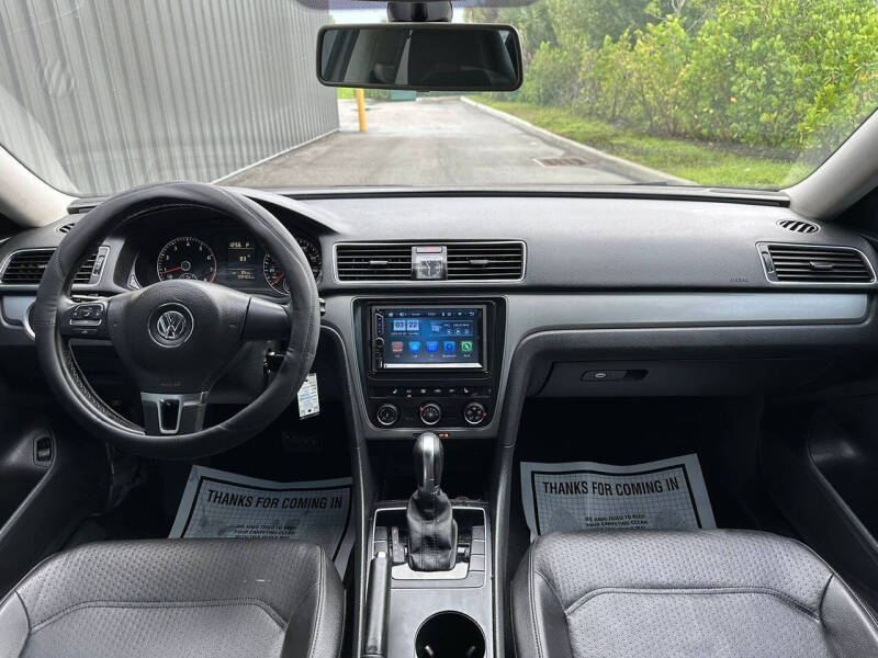 2015 Volkswagen Passat 1.8T Wolfsburg Edition