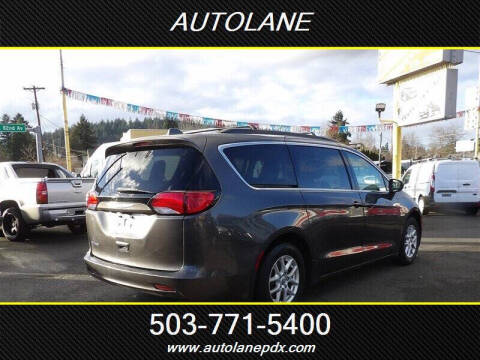 2020 Chrysler Voyager LXi