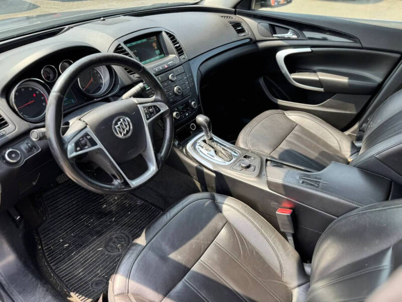 2012 Buick Regal Premium 2