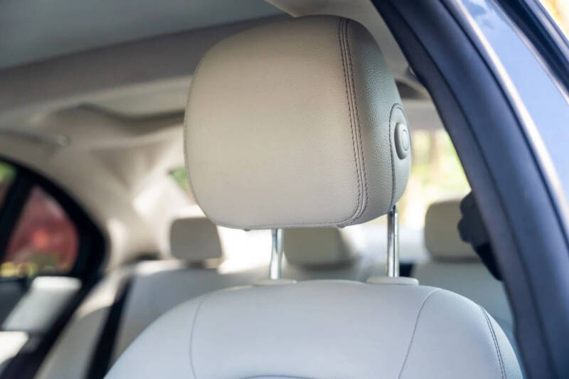 2015 Mercedes-Benz C-Class C 300