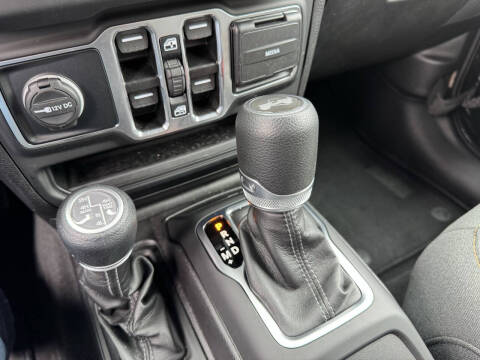 2025 Jeep Wrangler Sahara 4xe